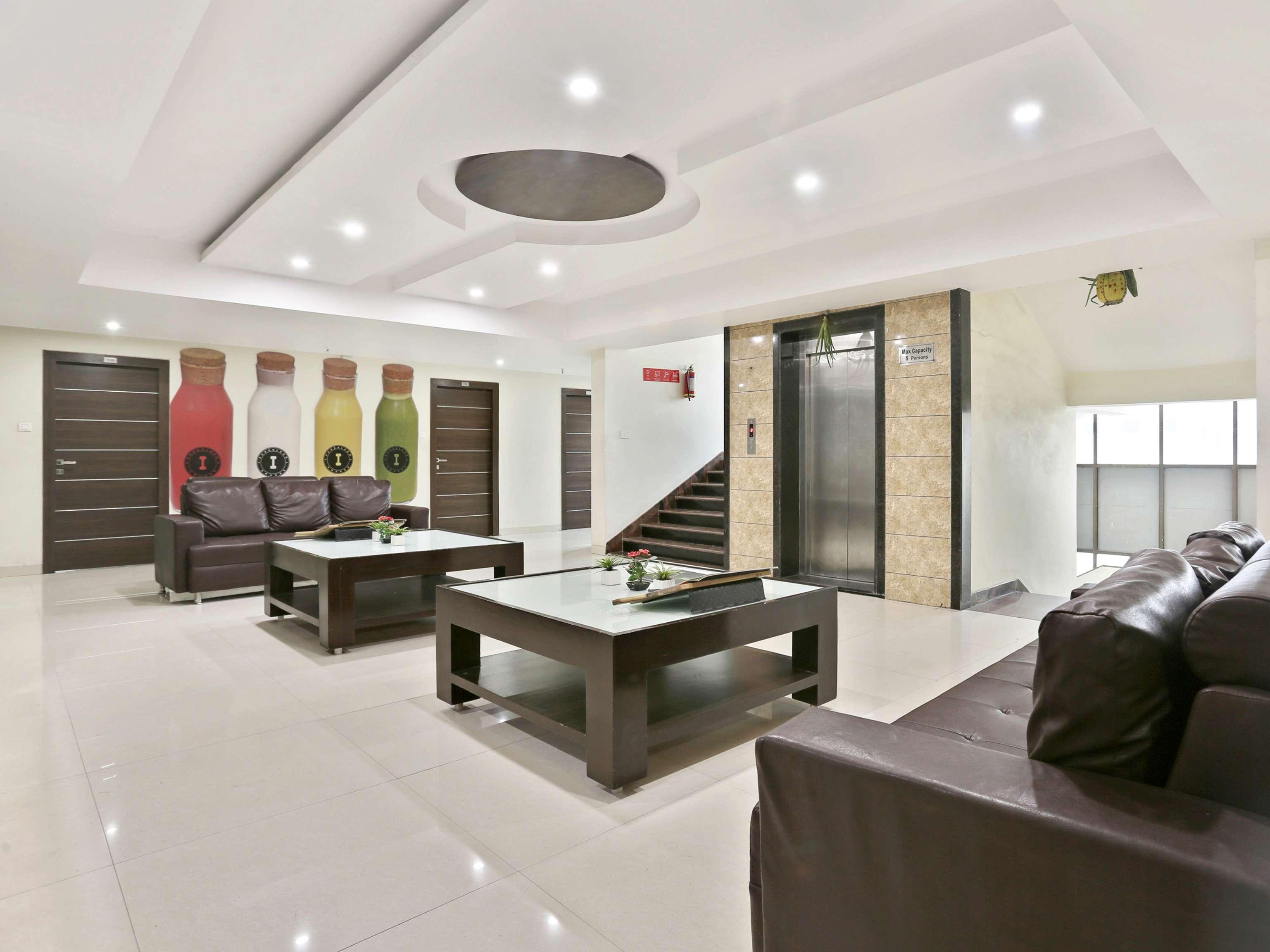 Townhouse Halcyon Deccan Inn Near Shilparamam Kondapur  Eksteriør billede
